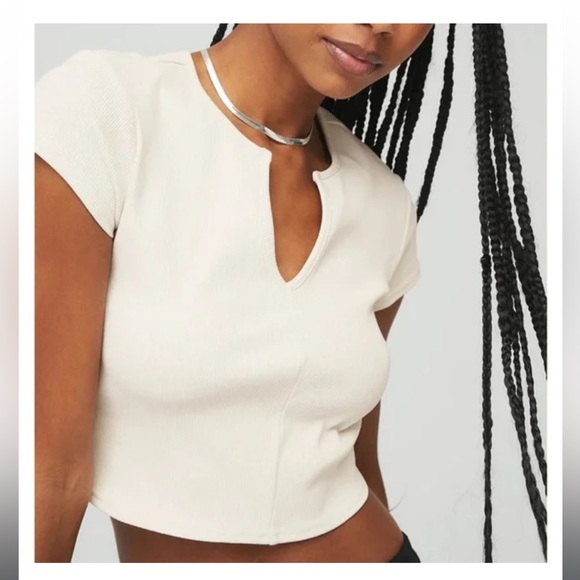 Alo Cropped Top - Picture 1 of 4